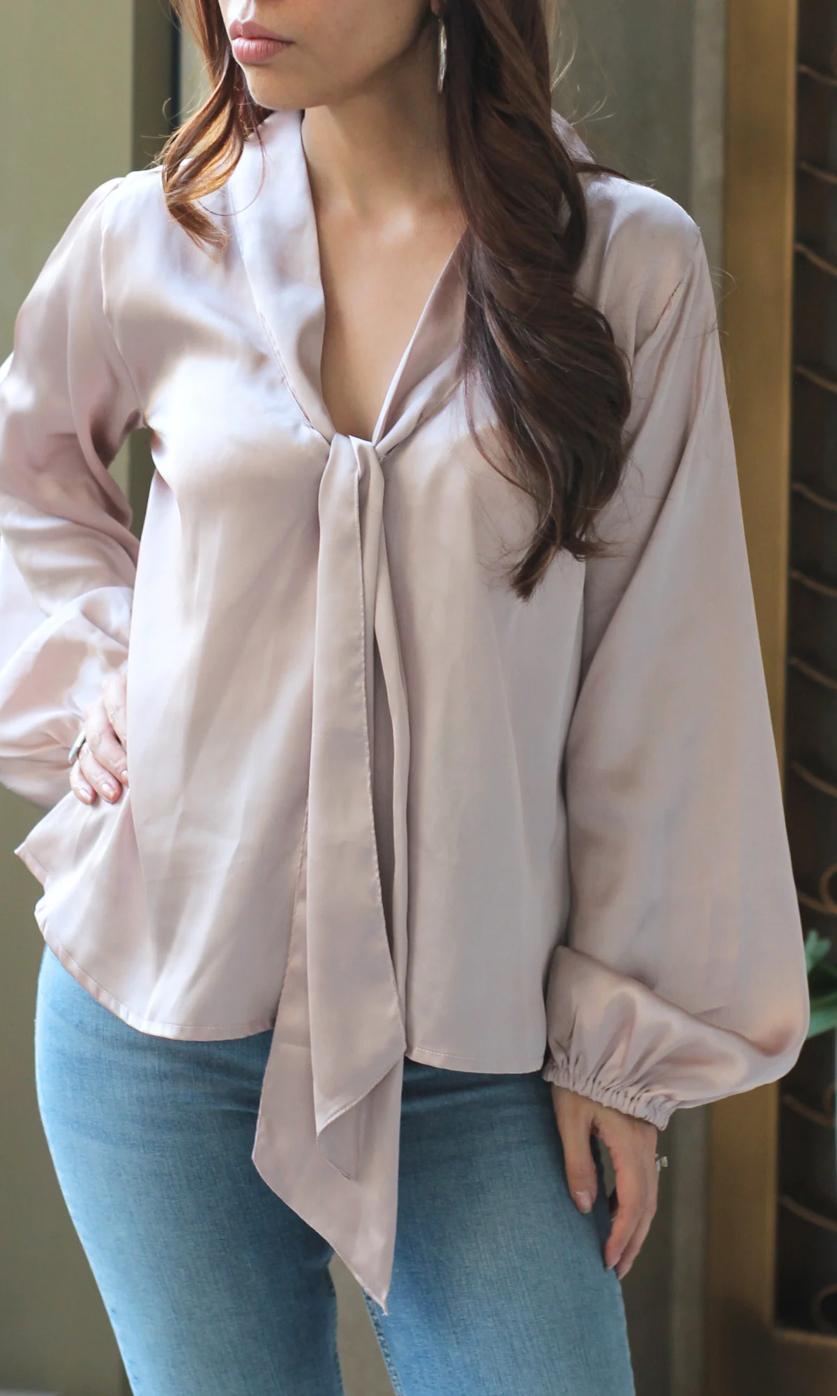 Greyish Mauve Tie Detail Balloon Sleeved Top - Image 6