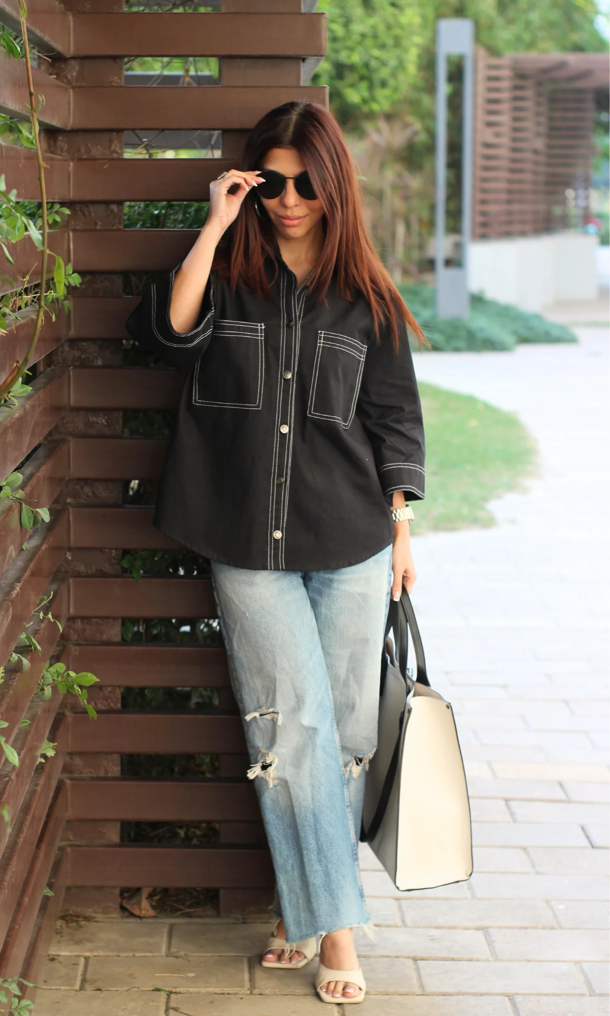 Thread Detail Black Shirt - Image 3